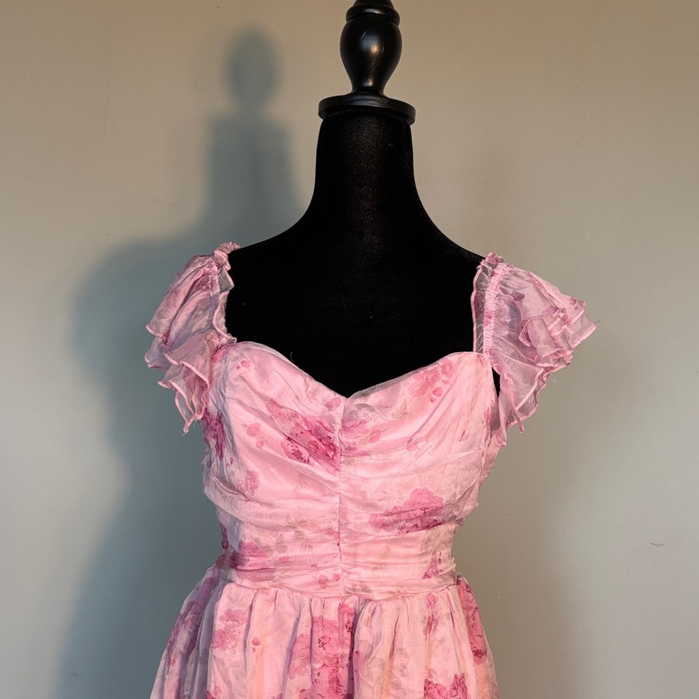Lulu's Adorable existence pink floral flutter sleeve tie back romper - Picture 4 of 8